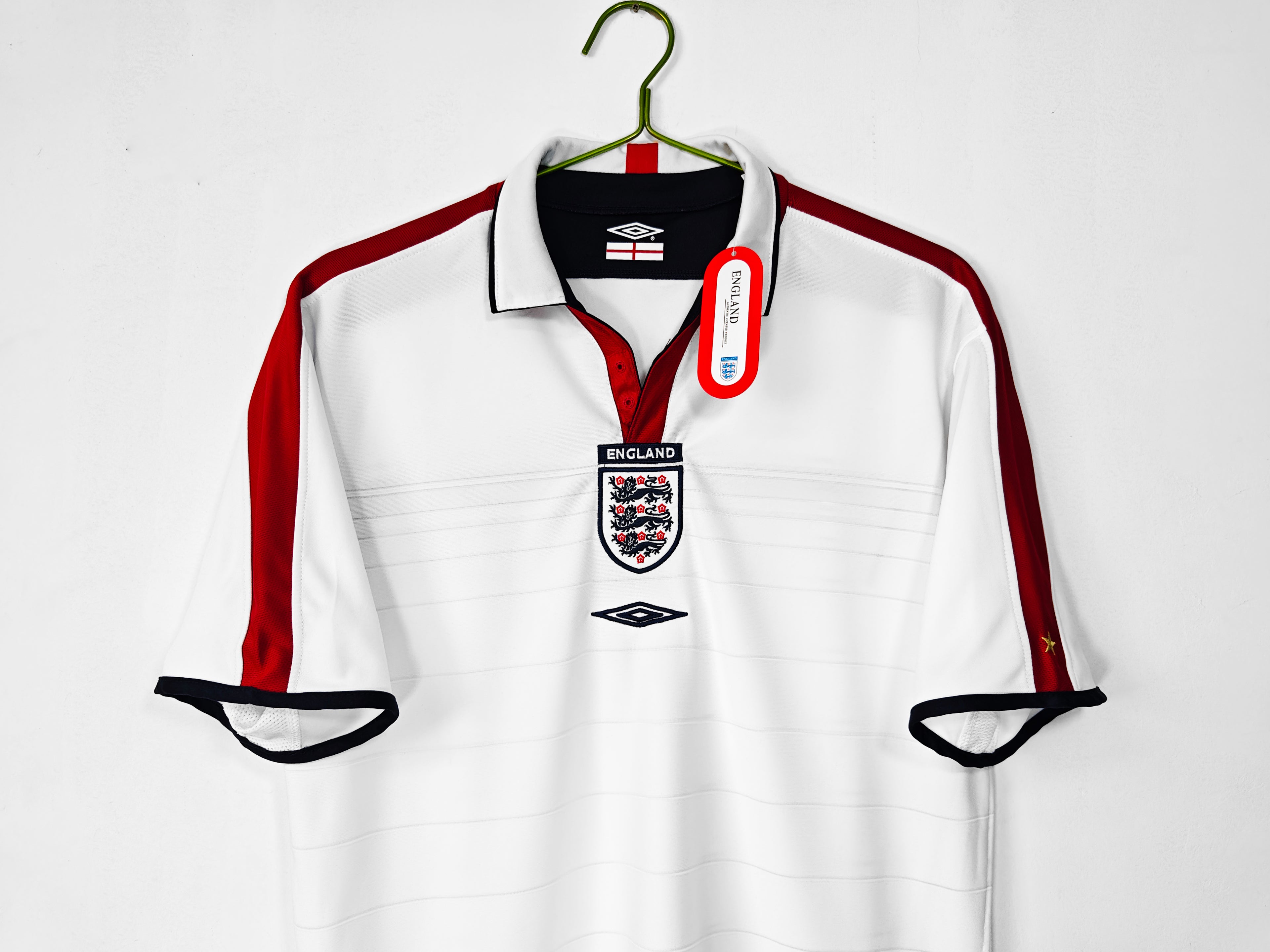 Inglaterra 1ra Equipación 2004