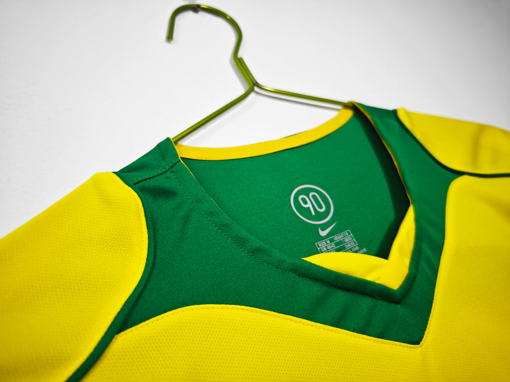 Brasil 1ra Equipación 2004