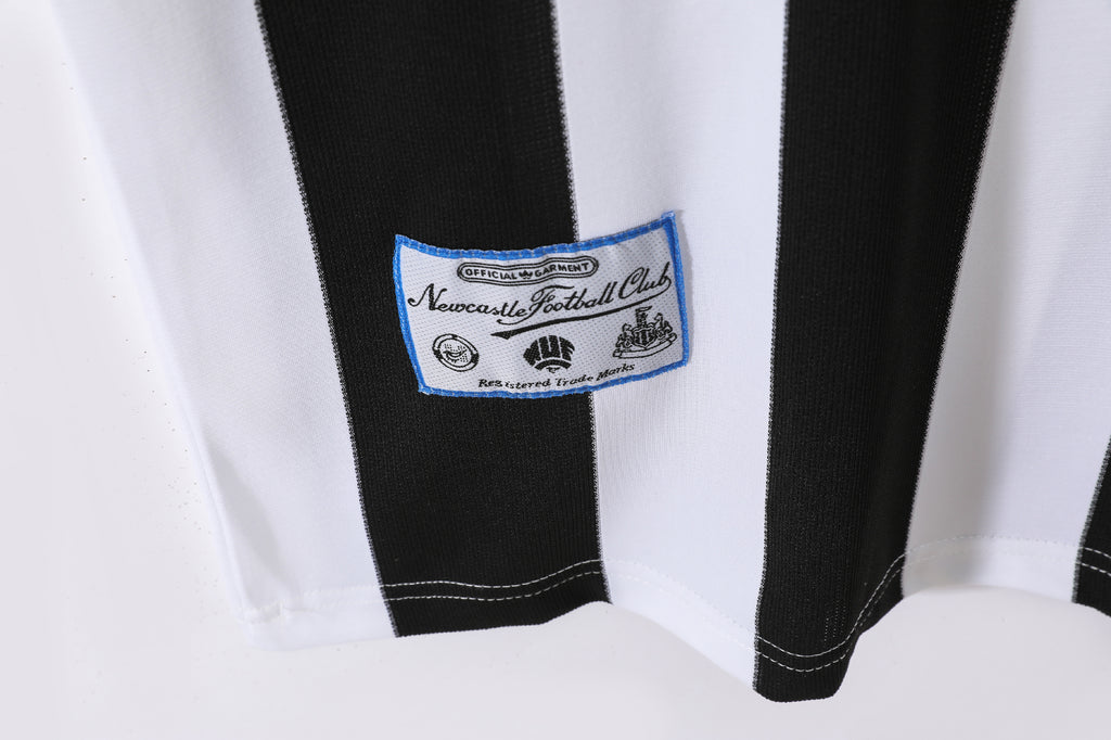 Newcastle 1ra Equipación 1995/96