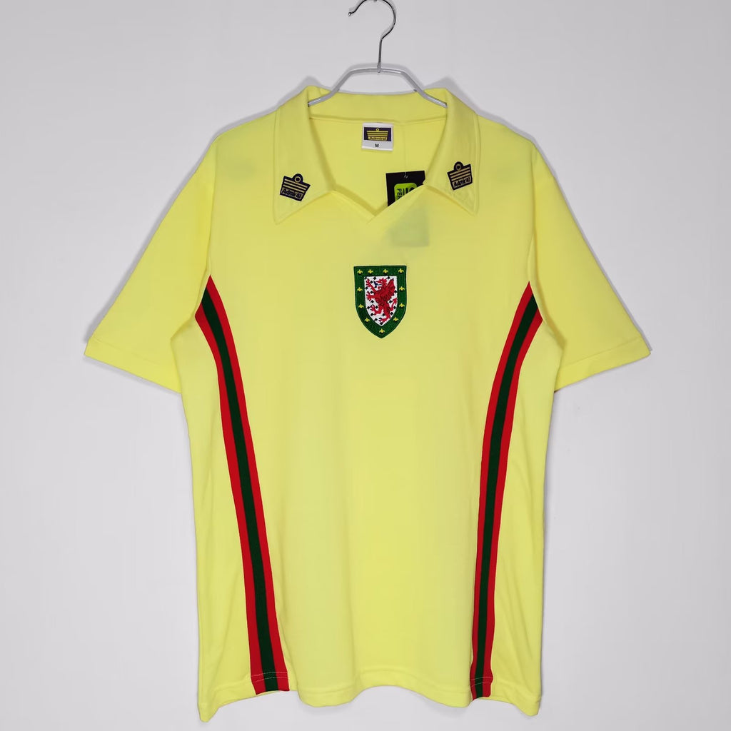 Gales 2da Equipación 1976