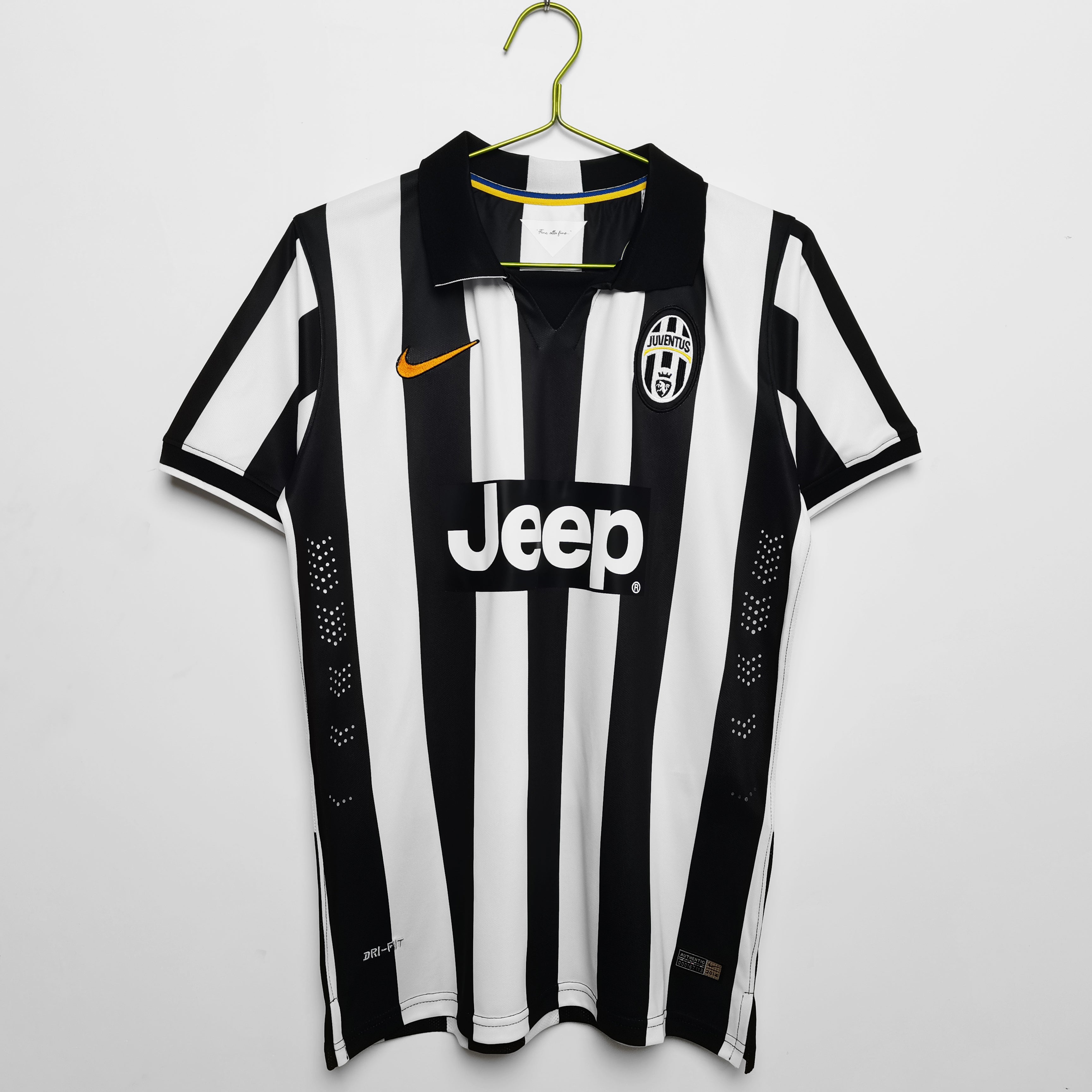 Juventus 1ra Equipación 2014/15
