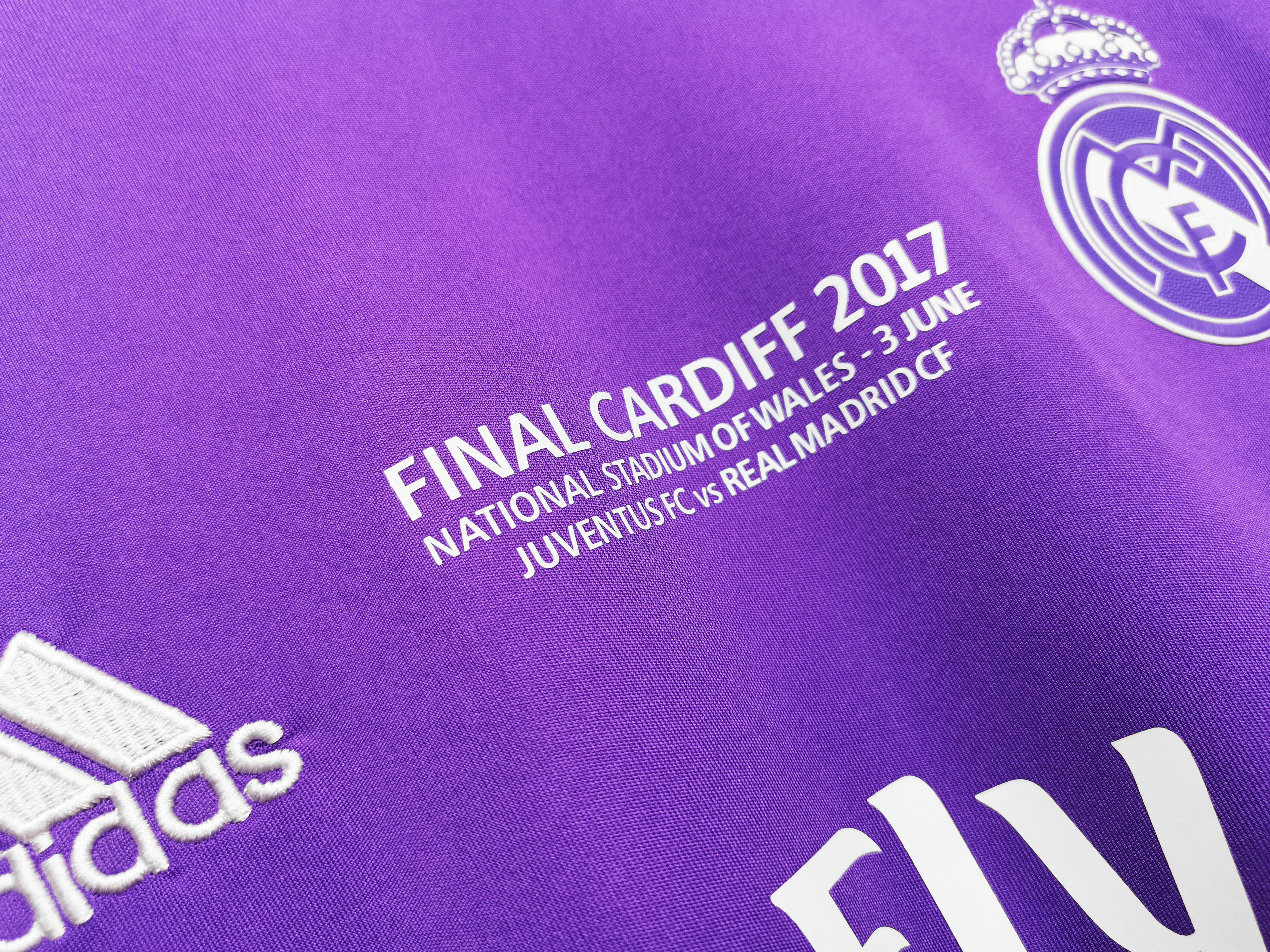 Real Madrid 2da Equipación 2016/17 Manga Larga