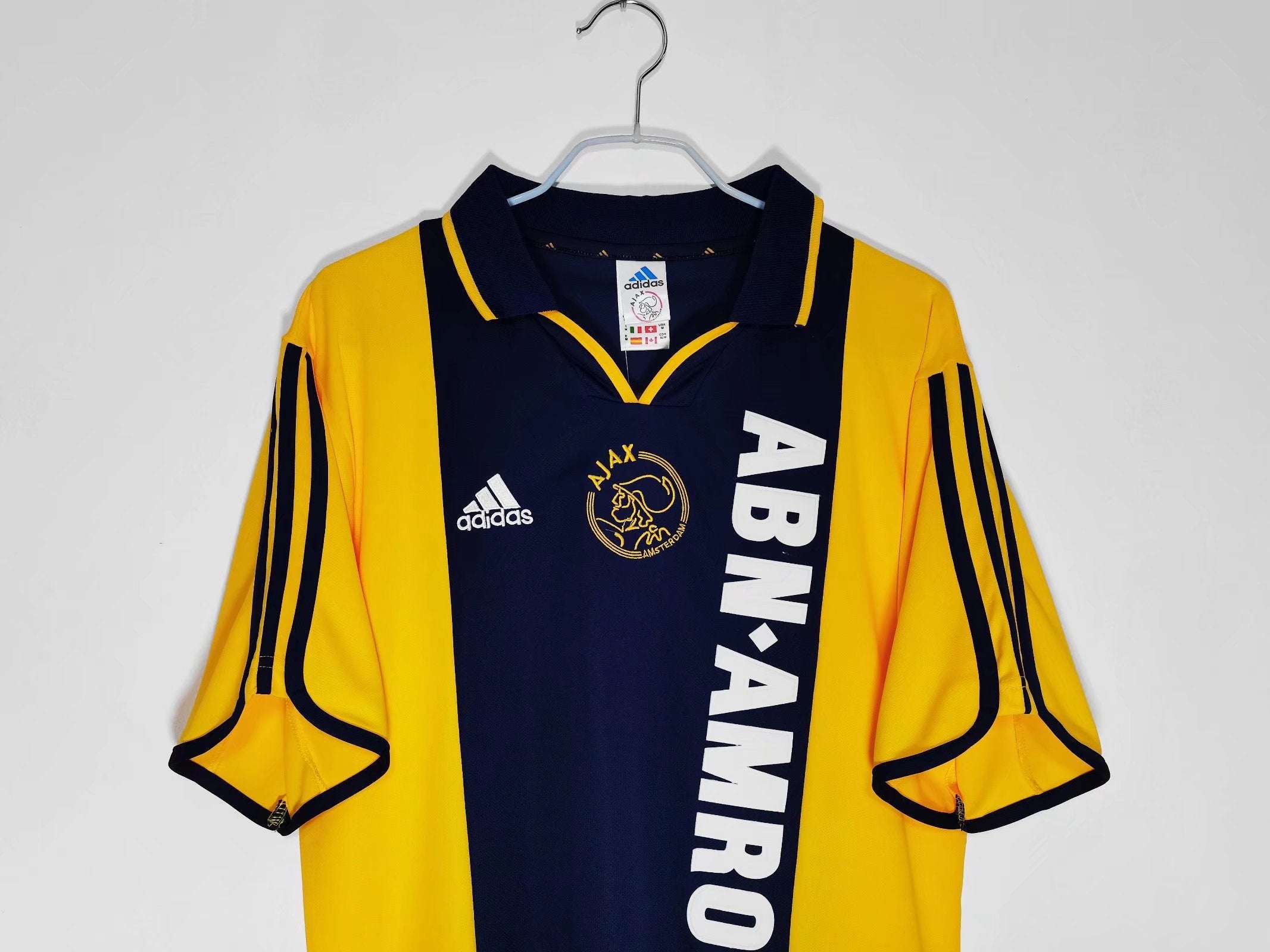 Ajax 2da Equipación 2000/01