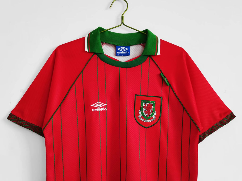 Gales 1ra Equipación 1994
