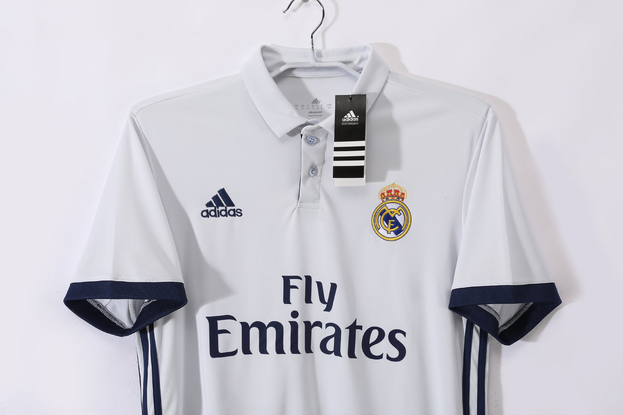 Real Madrid 1ra Equipación 2016/17