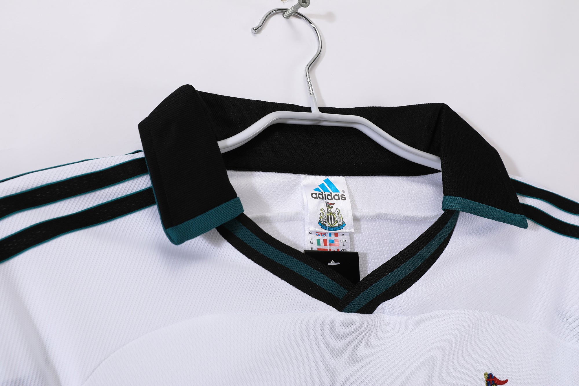 Newcastle 2da Equipación 1999/00
