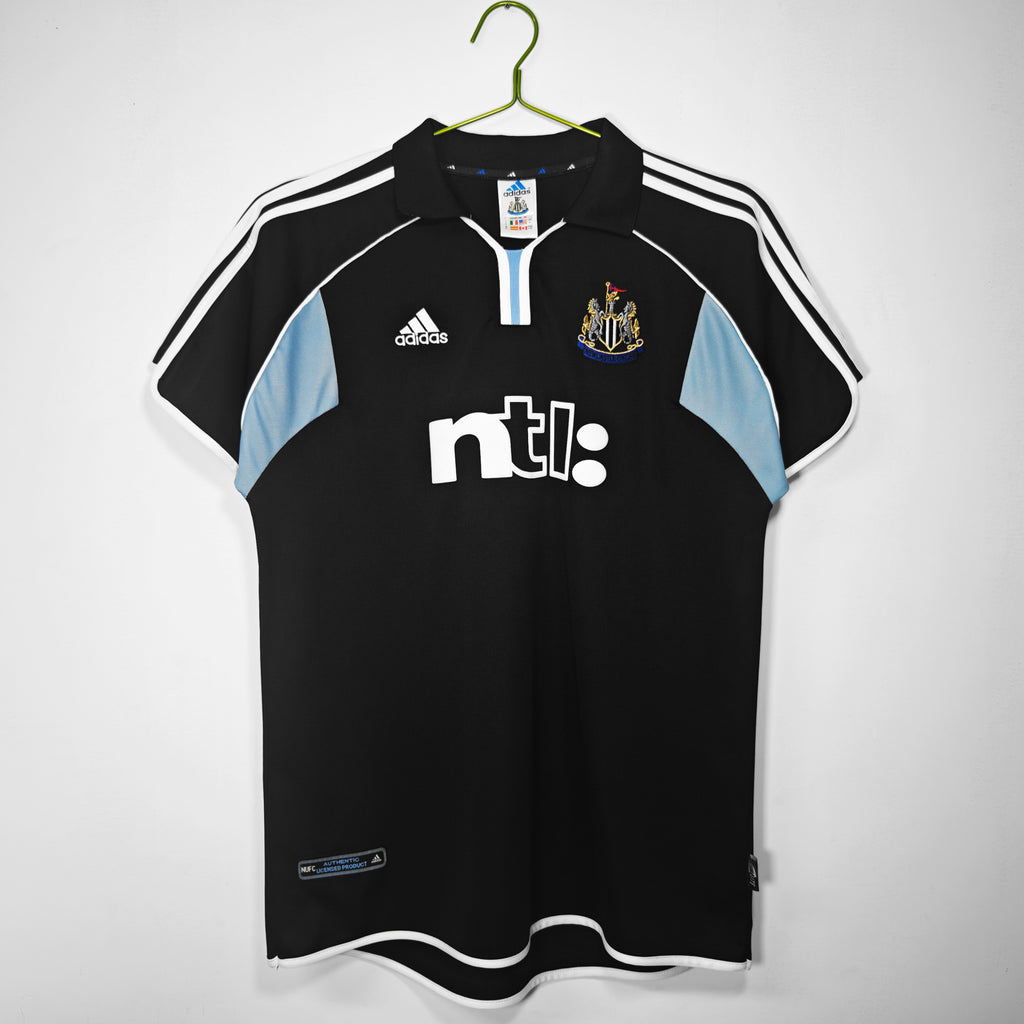Newcastle 2da Equipación 2000/01