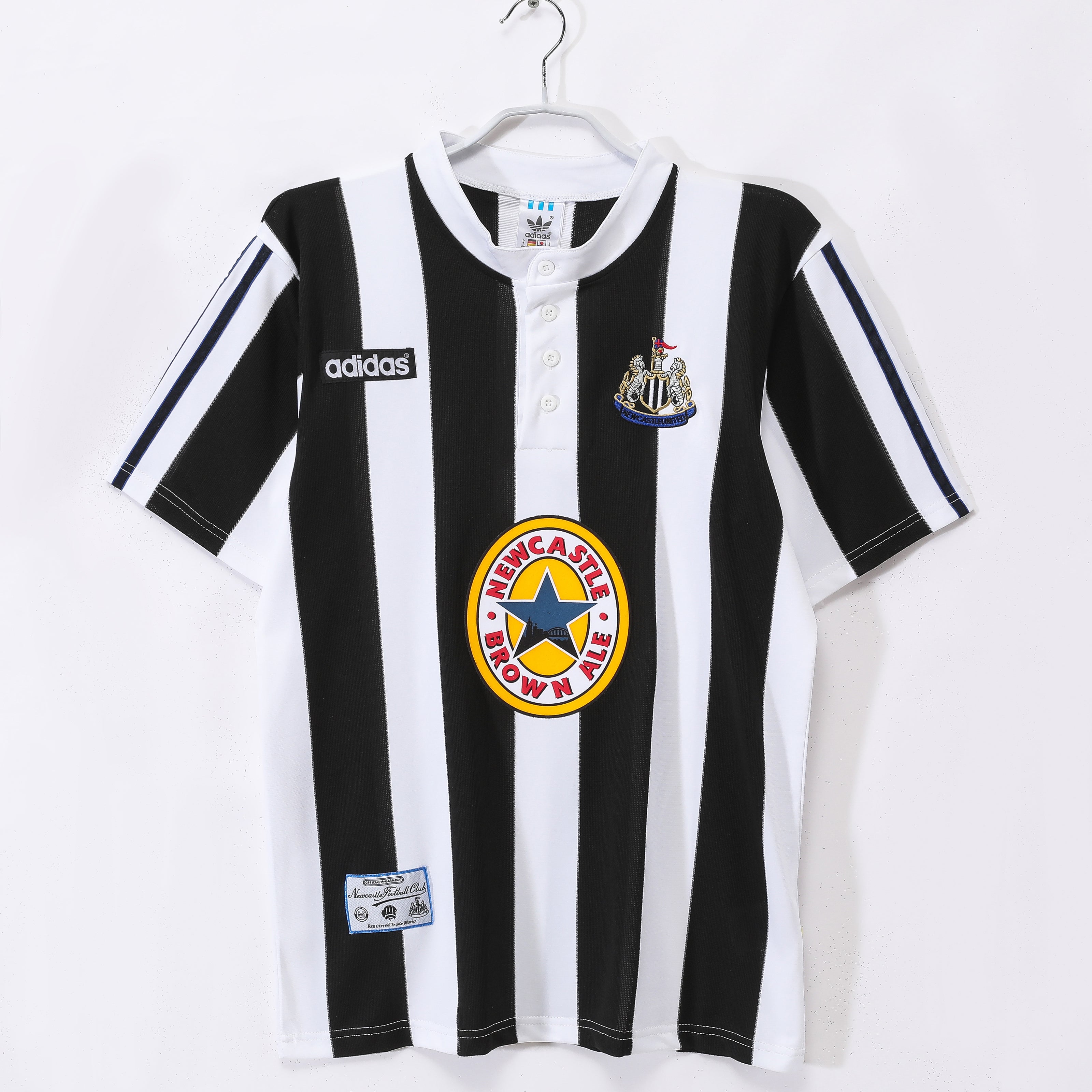 Newcastle 1ra Equipación 1995/96
