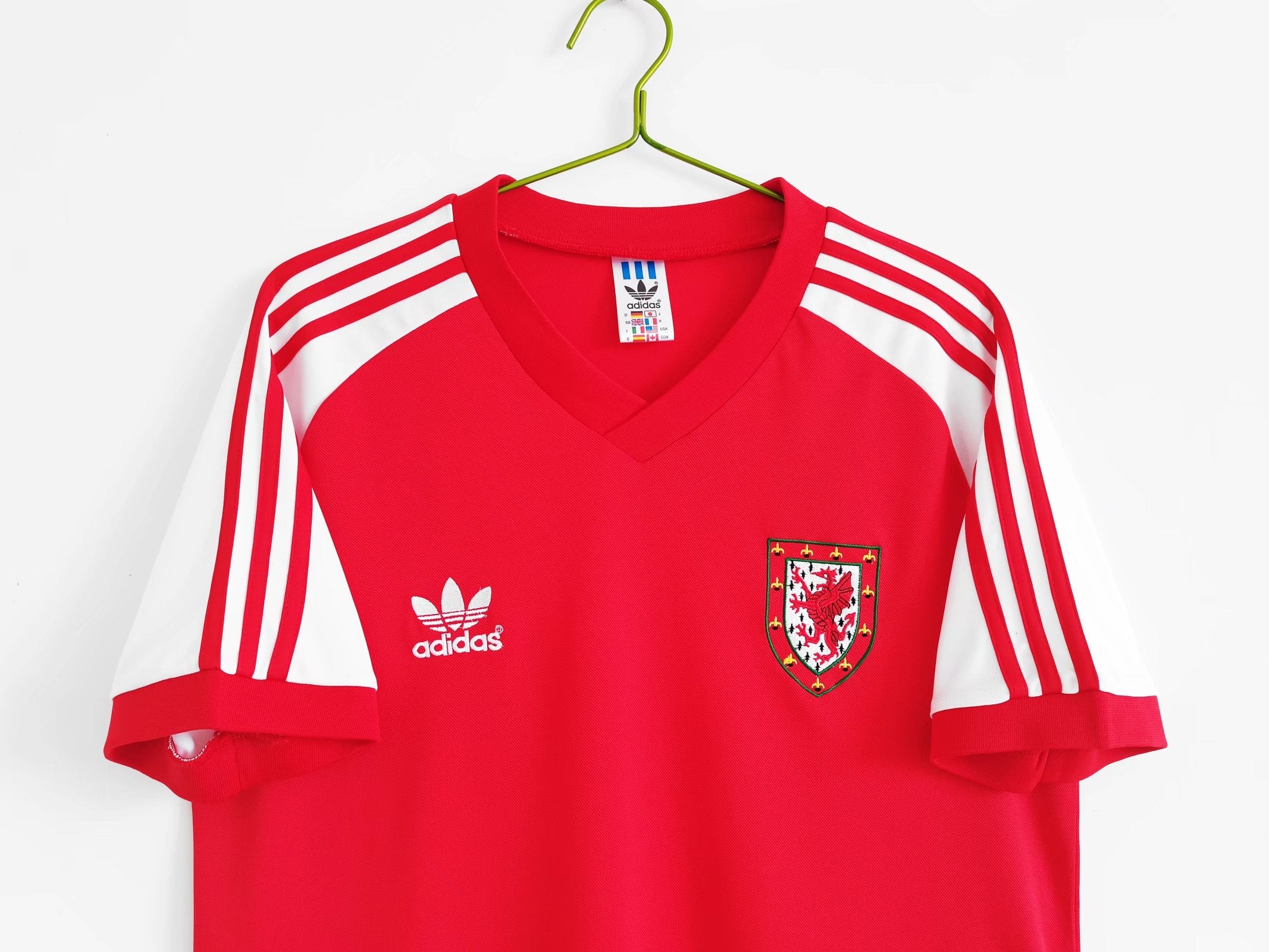 Gales 1ra Equipación 1982