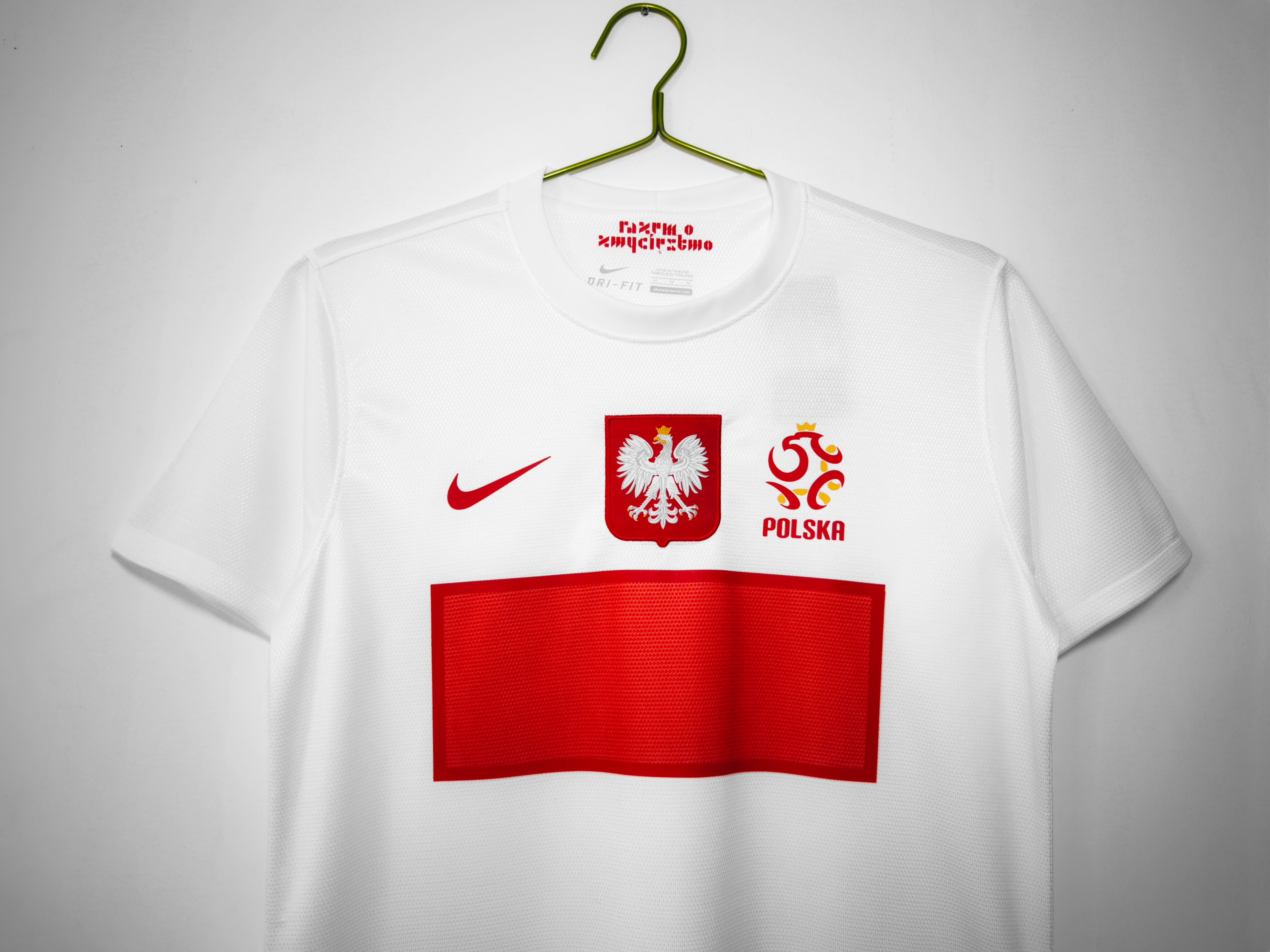 Polonia 1ra Equipación 2012