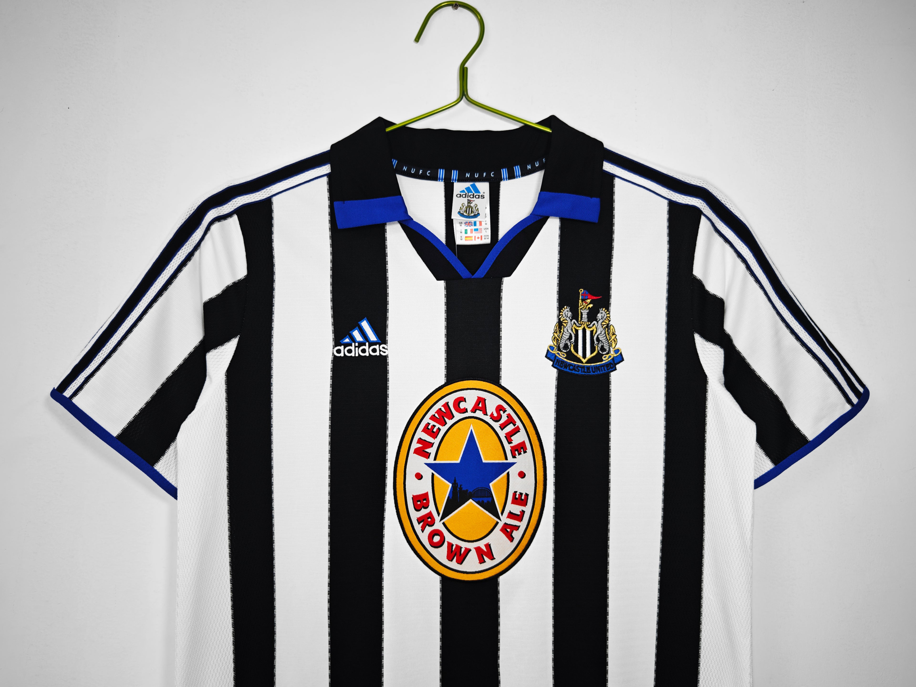 Newcastle 1ra Equipación 1999/00