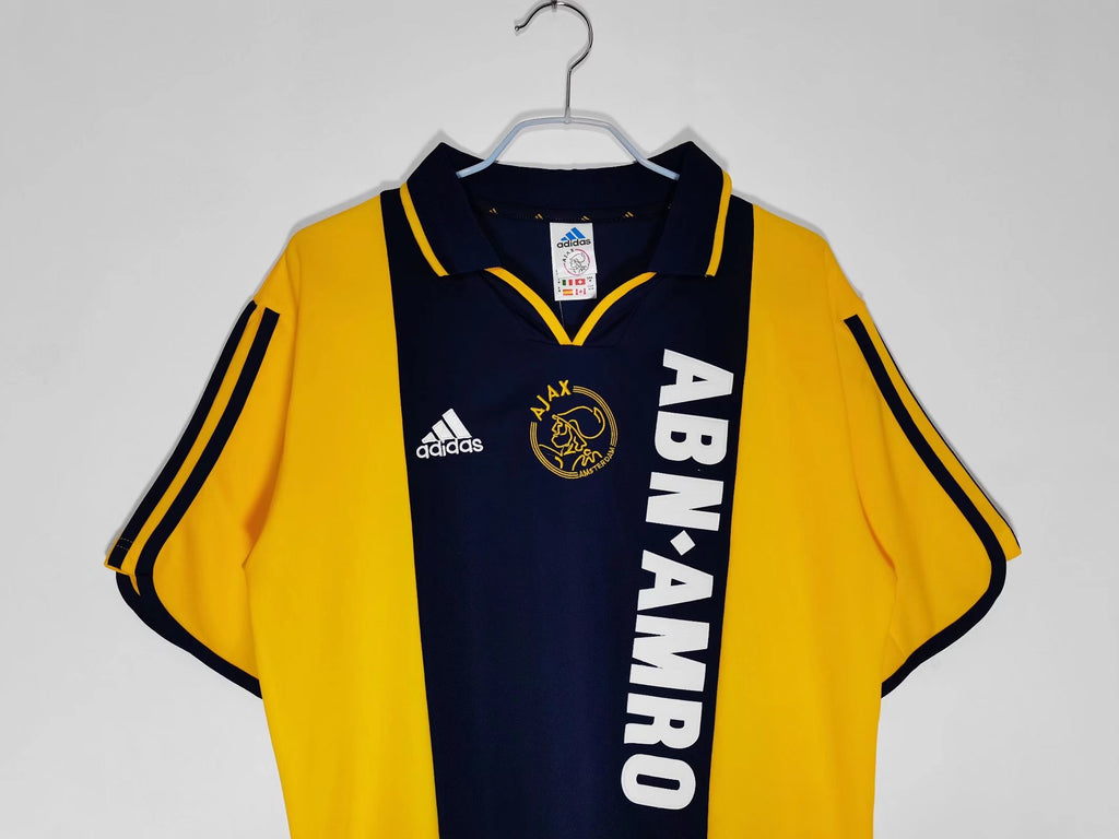 Ajax 2da Equipación 2000/01