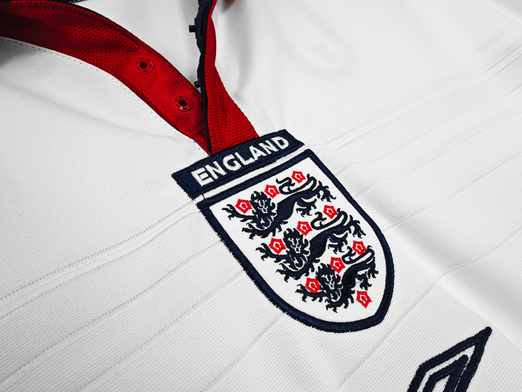 Inglaterra 1ra Equipación 2004