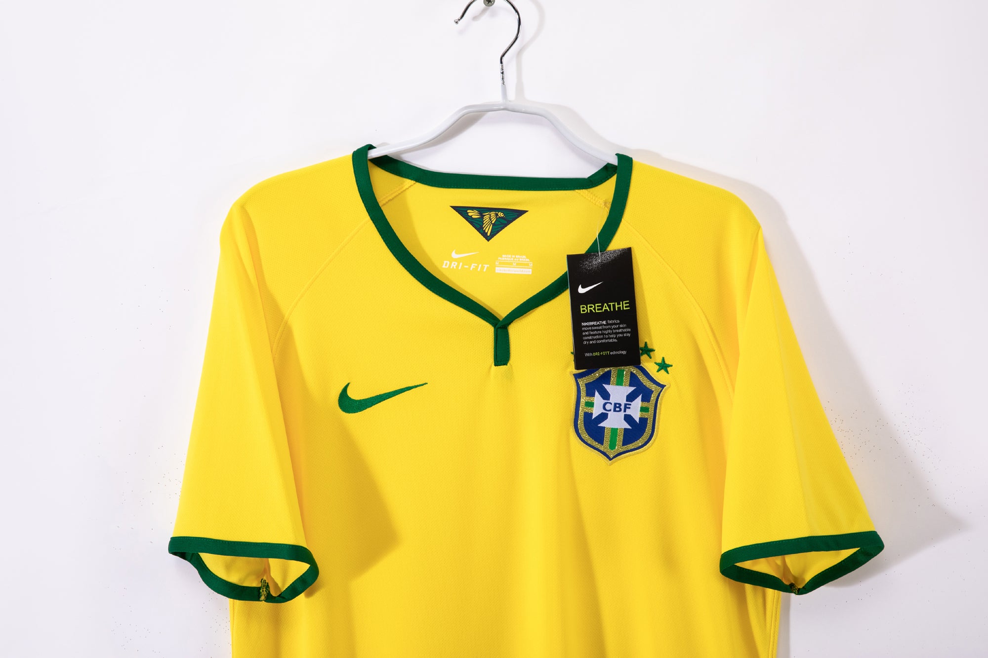 Brasil 1ra Equipación 2014
