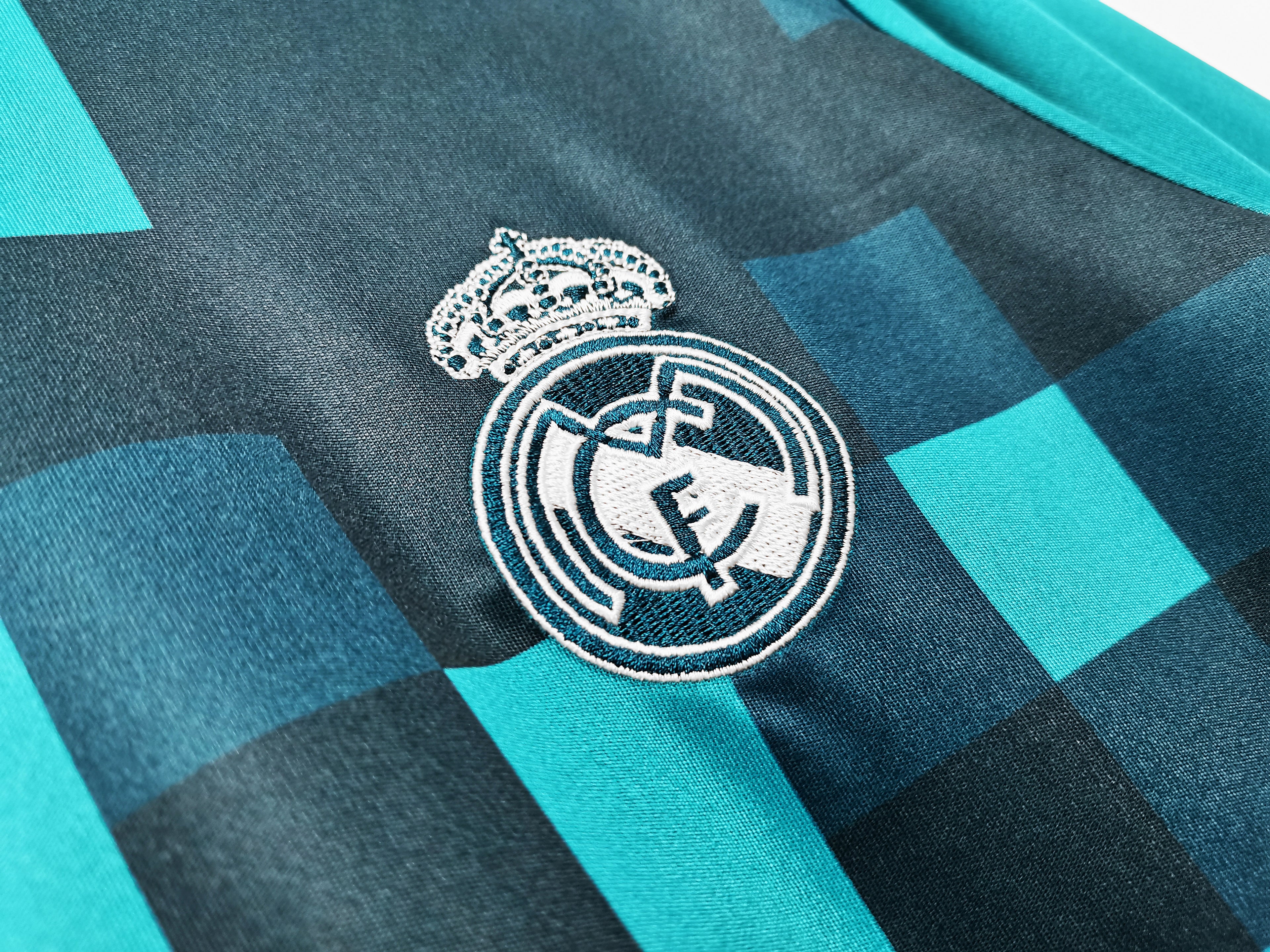 Real Madrid 2da Equipación 2017/18